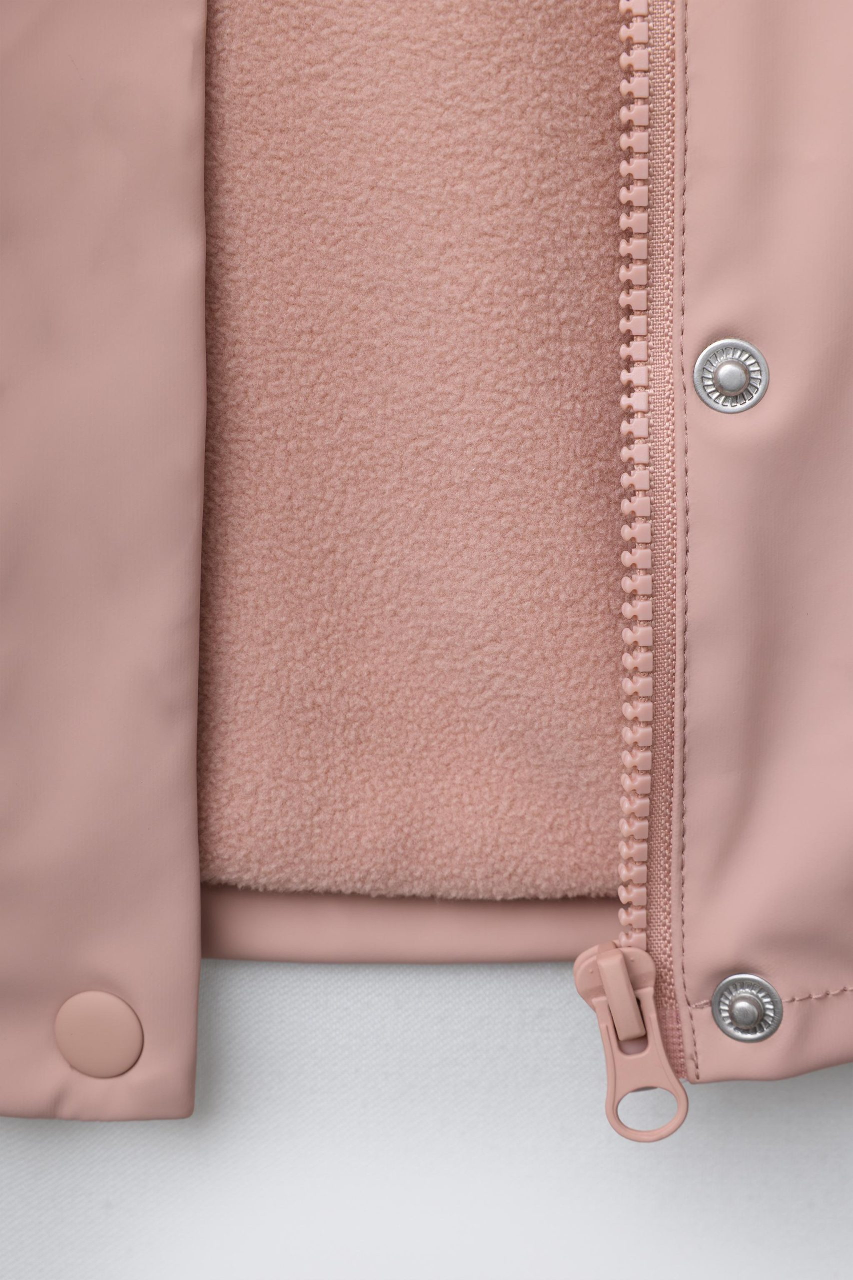 کت بلند کلاهدار ضد آب با آستر پولار از برند زارا (بچه گانه)