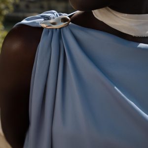 تاپ یقه گشاد با آستین نامتقارن از برند زارا (زنانه)