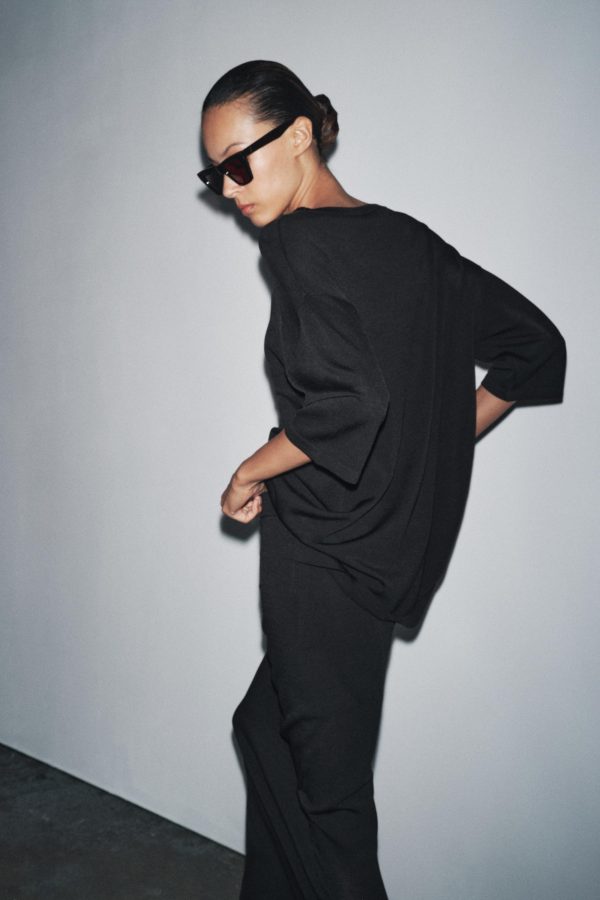 DÜZ ÖRGÜ OVERSIZE TOP - از برند زارا