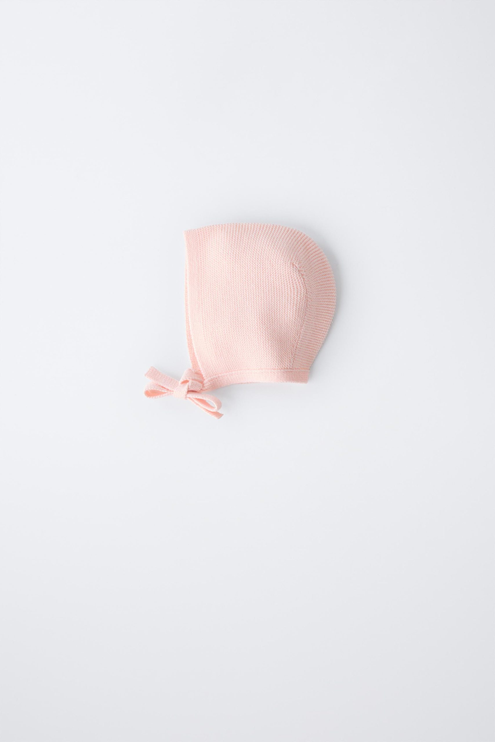 کلاه بافتنی با بند تنظیمی جلو از برند زارا (بچه گانه)