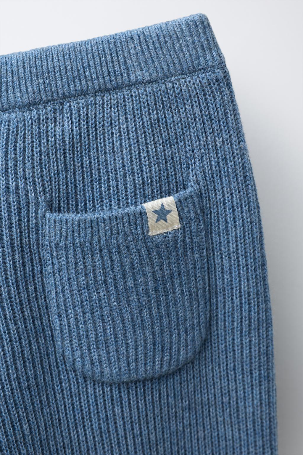 ژاکت بافتنی کلاهدار و شلوار جگر از برند زارا (بچه گانه)