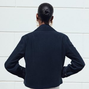 کت جاکت یقه‌دار با جیب جلو از برند زارا (زنانه)