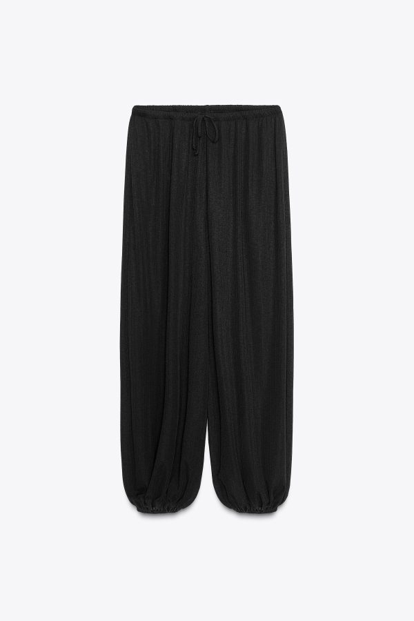 BOL KESİ DÖKÜMLÜ PANTOLON - از برند زارا