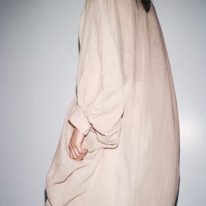 بلوز زنانه آستین بلند با یقه V از برند زارا (زنانه)