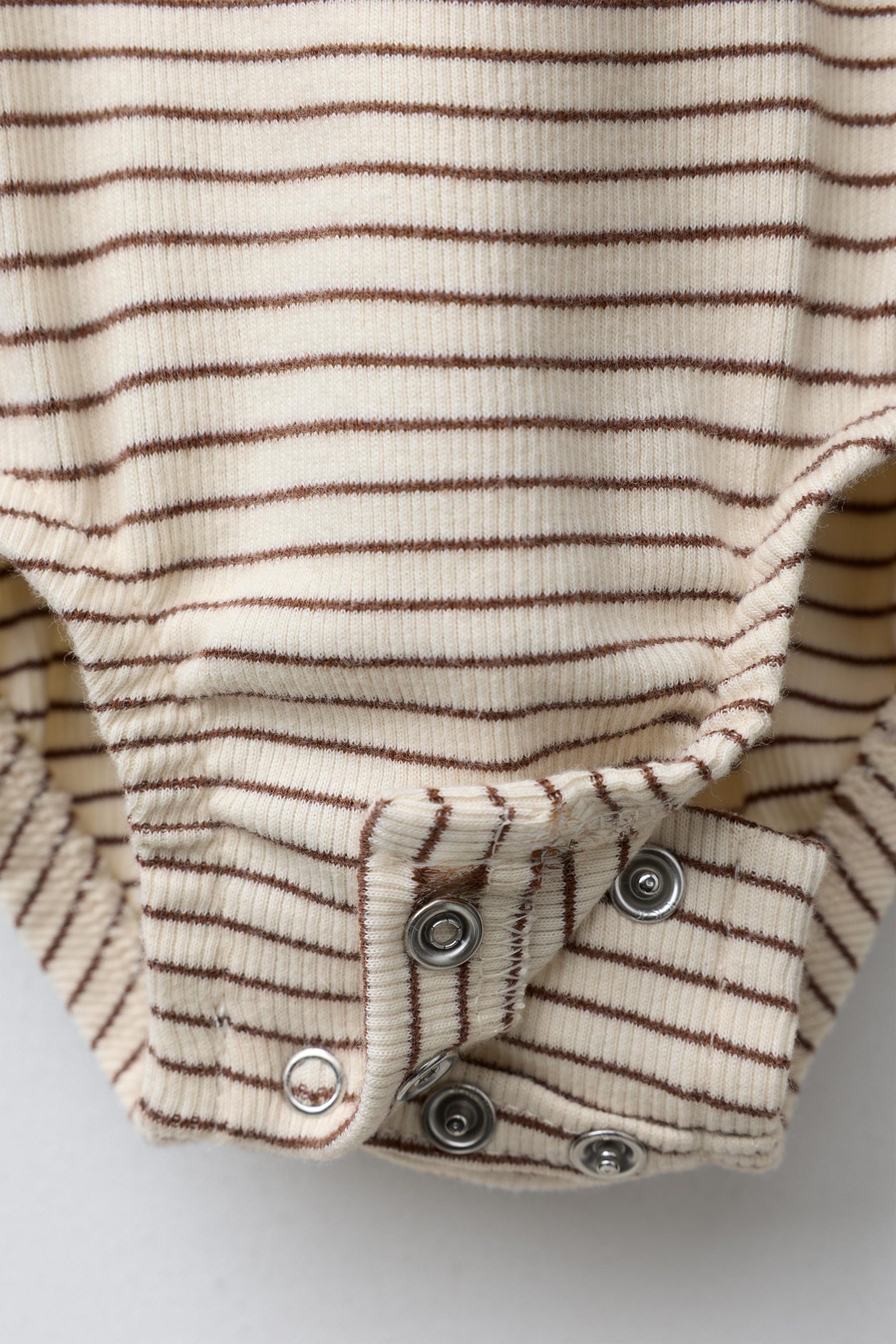 ست بلوز و شلوارک راهراه پنبهای از برند زارا (بچه گانه)