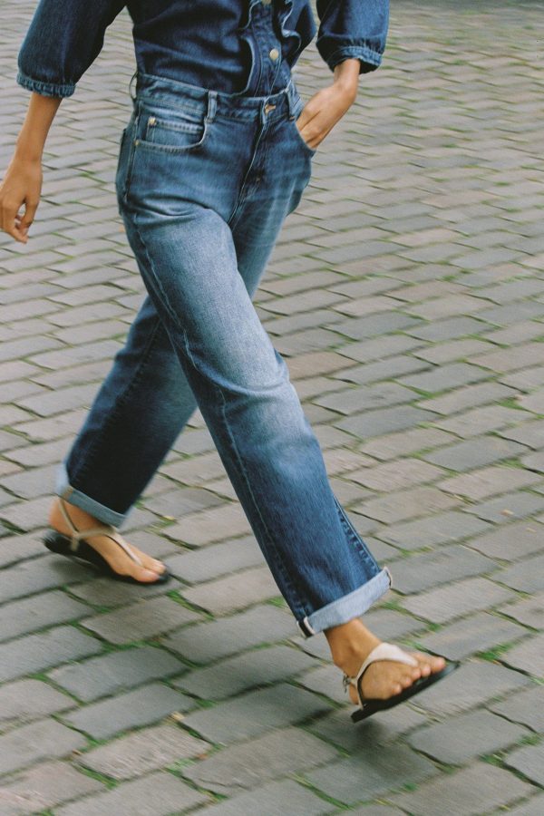 RELAXED FIT YÜKSEK BEL Z.07 KIVRIK PAÇA JEAN - از برند زارا