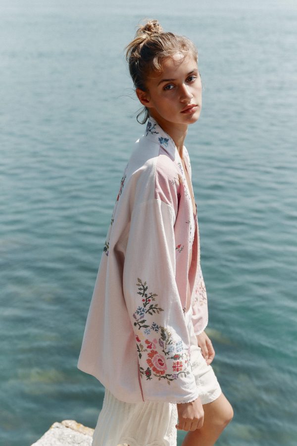 ÇİÇEK İŞLEMELİ PAMUKLU KAFTAN - از برند زارا