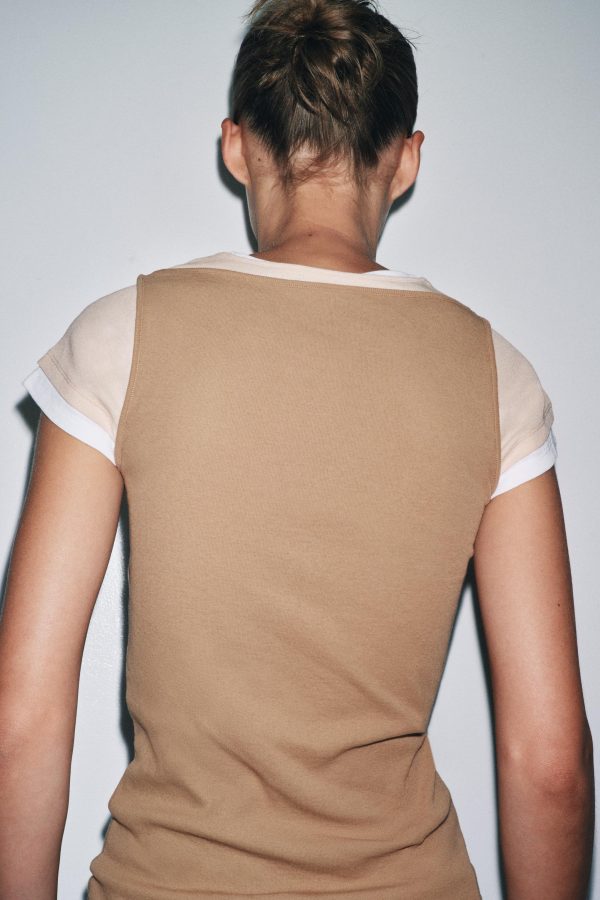 KONTRAST KATMANLI T-SHIRT - از برند زارا