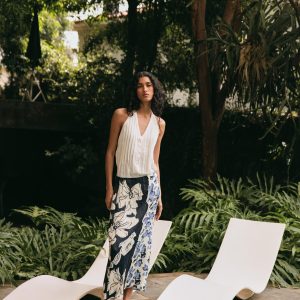 SIRT DEKOLTELİ HALTER YAKA TOP - از برند زارا