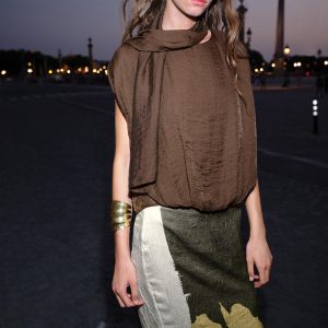 DÖKÜMLÜ FULARLI TOP - از برند زارا