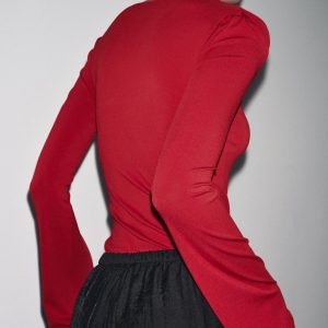 تی‌شرت اسلیم فیت یقه بيسیکلت آستین بل از برند زارا (زنانه)