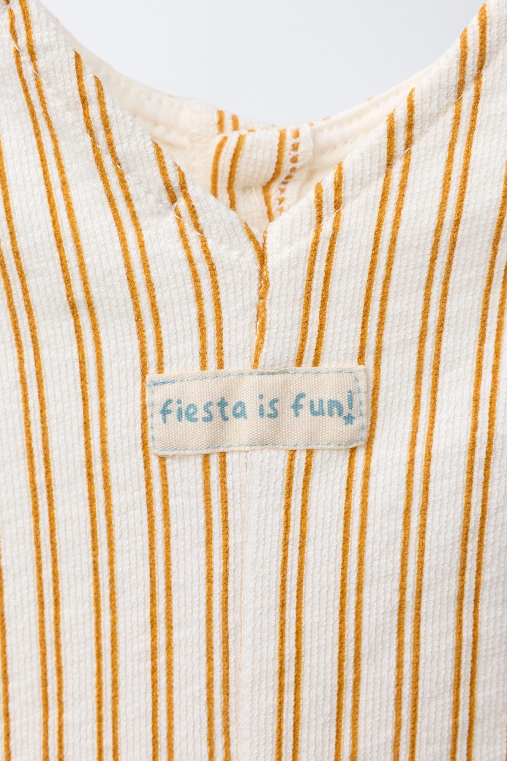 سالاپت بلند کلاسی بدون آستین از برند زارا (بچه گانه)