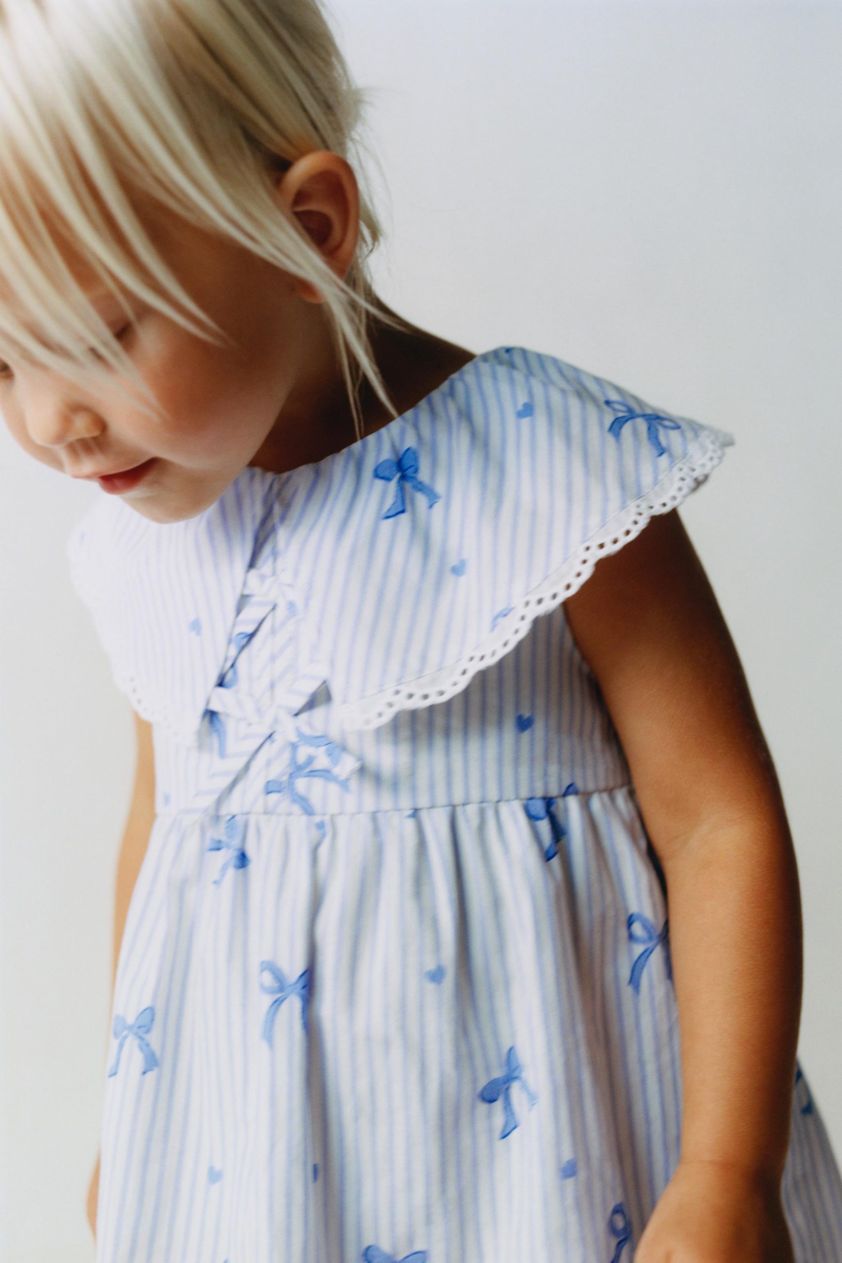 پیراهن کوتاهدامن یقه بیسیکلت با چاک از برند زارا