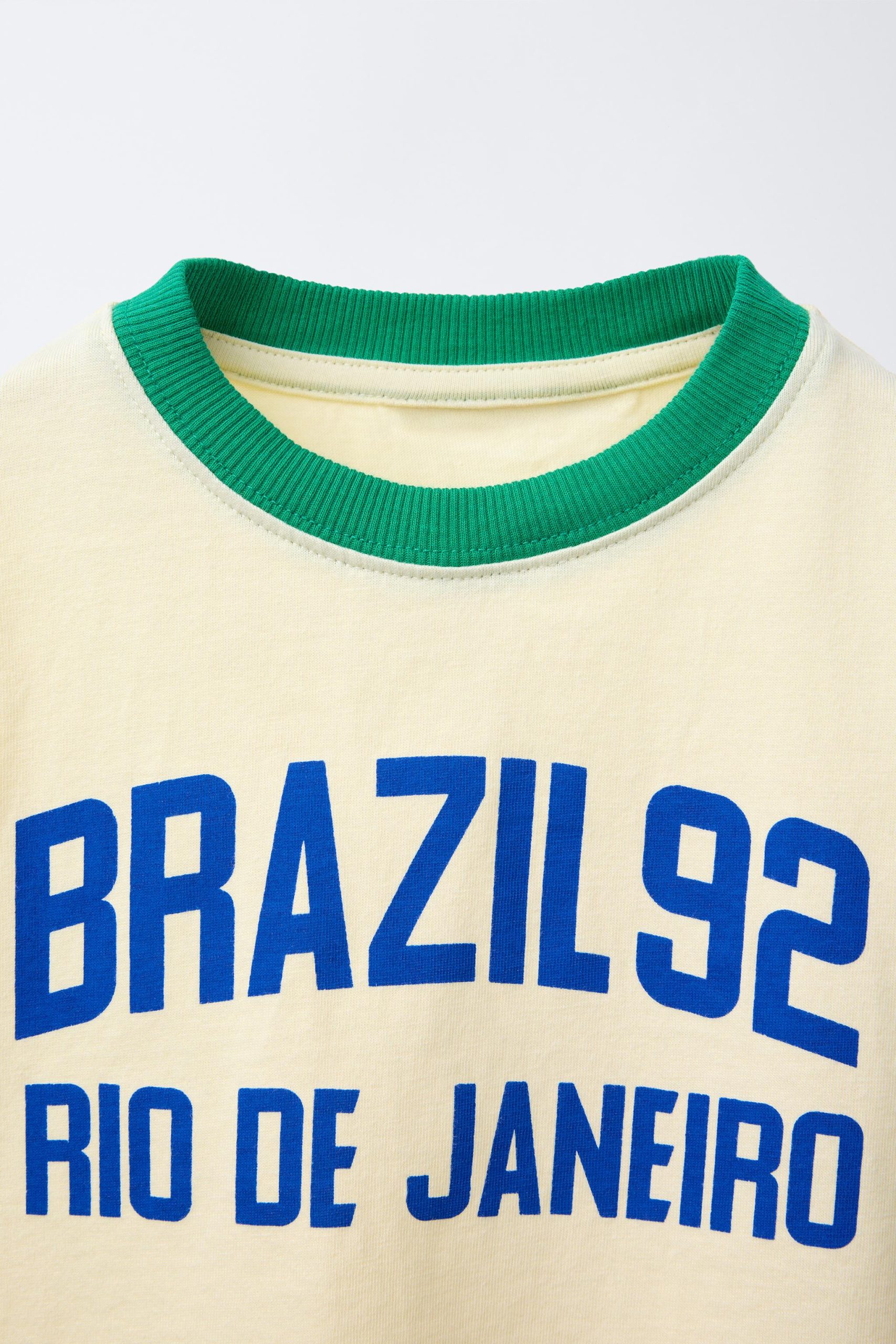 تیشرت یقه گرد پنبهای با شعار از برند زارا