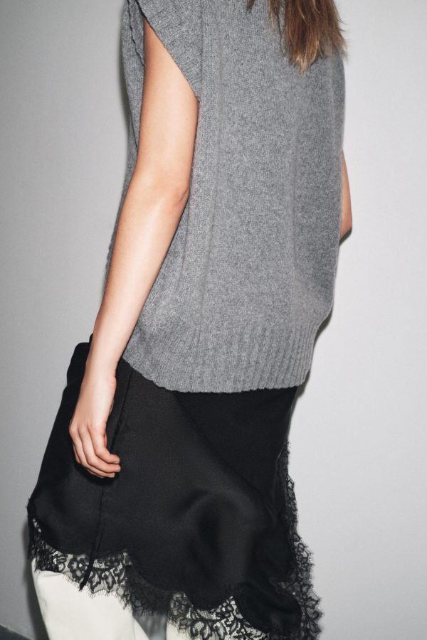YÜNLÜ OVERSIZE YELEK - از برند زارا