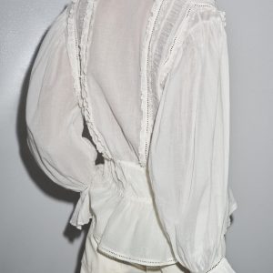 شومیز زنانه یقه V با گیپور رنگی از برند زارا (زنانه)