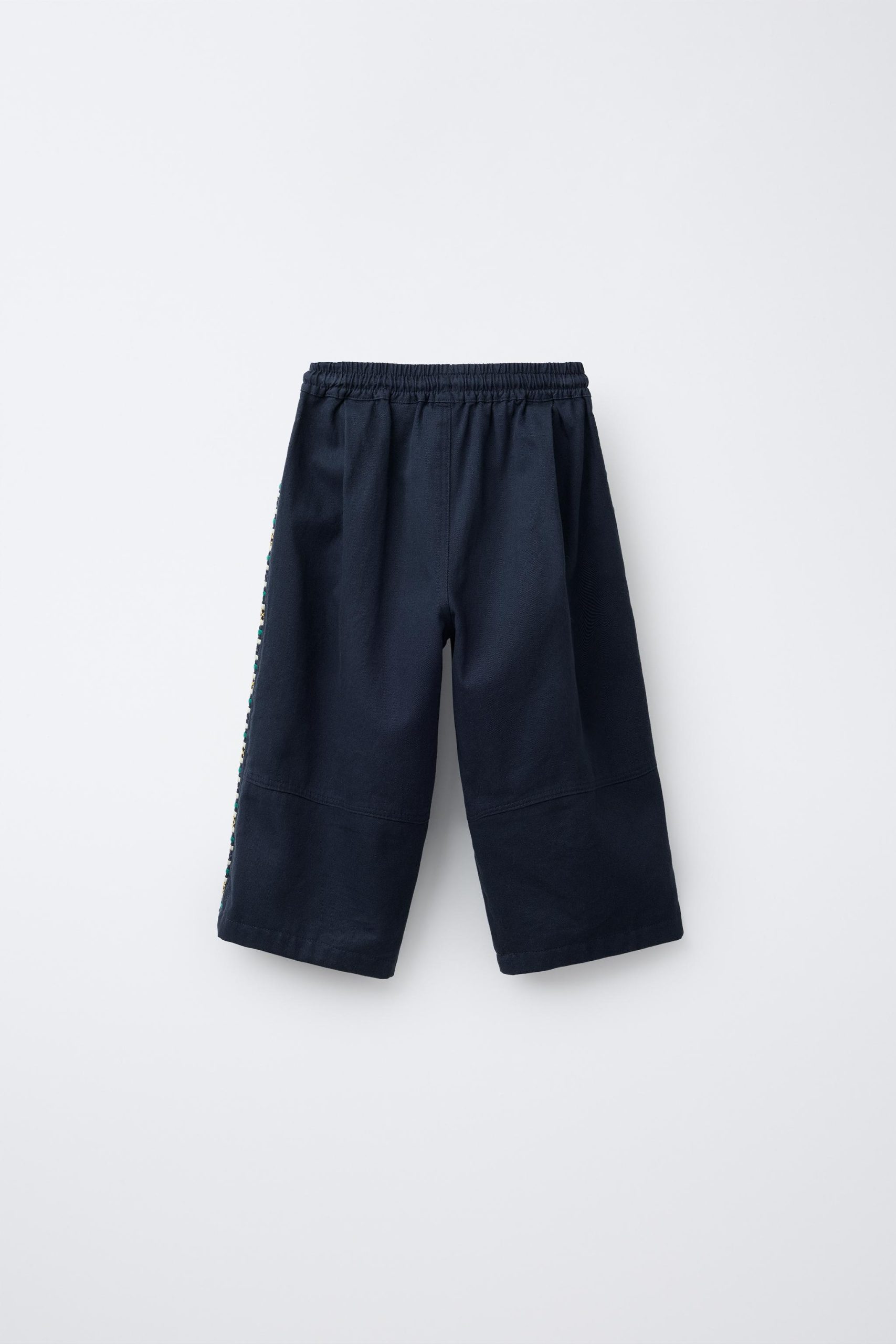 شلوار کمر الاستیک با جیب و دوخت زیبا از برند زارا