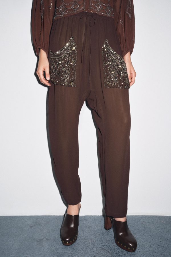 BOL BONCUKLU PULLU PANTOLON - از برند زارا