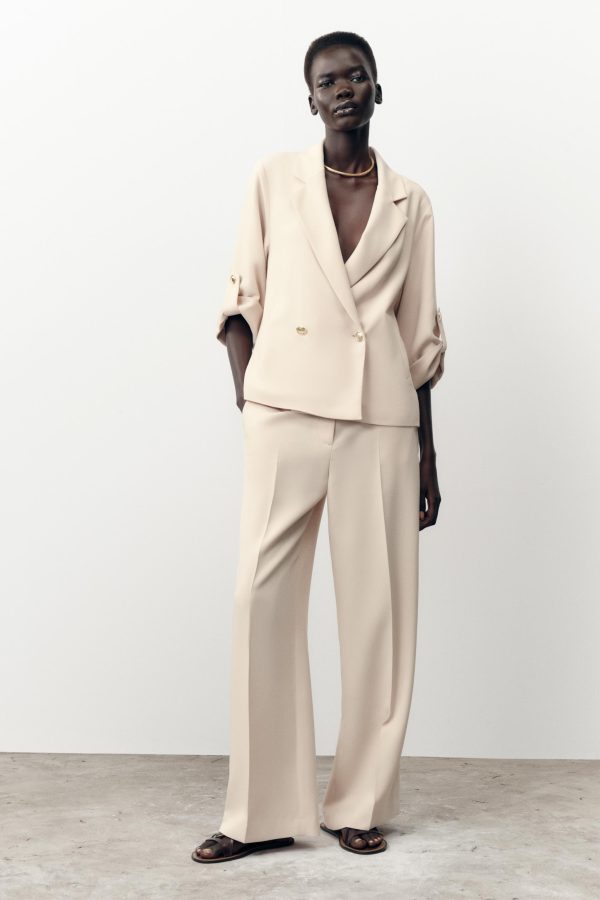 KIVRILMIŞ KOLLU KRUVAZE BLAZER - از برند زارا