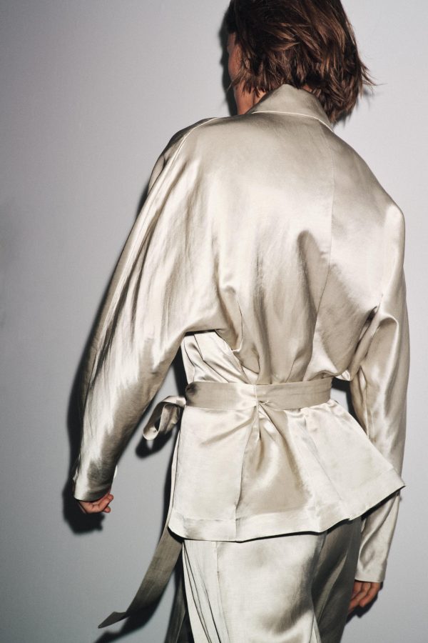 KEMERLİ SATEN BLAZER ZW COLLECTION LIMITED EDITION - از برند زارا