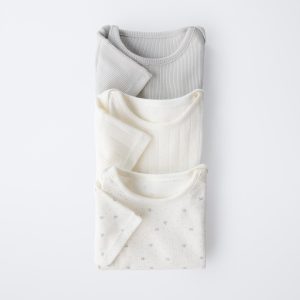 بسته بادی سه‌تایی یقه دوچرخه‌ای از برند زارا