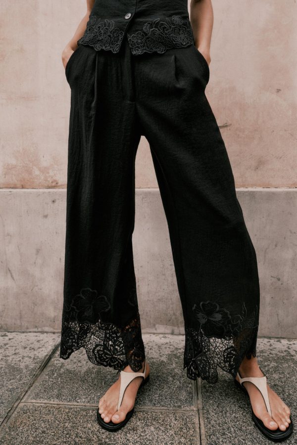 ALT KISMI İŞLEMELİ CULOTTE PANTOLON - از برند زارا