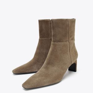 بوت چرم سوئدی ساق کوتاه با زیپ از برند زارا (زنانه)