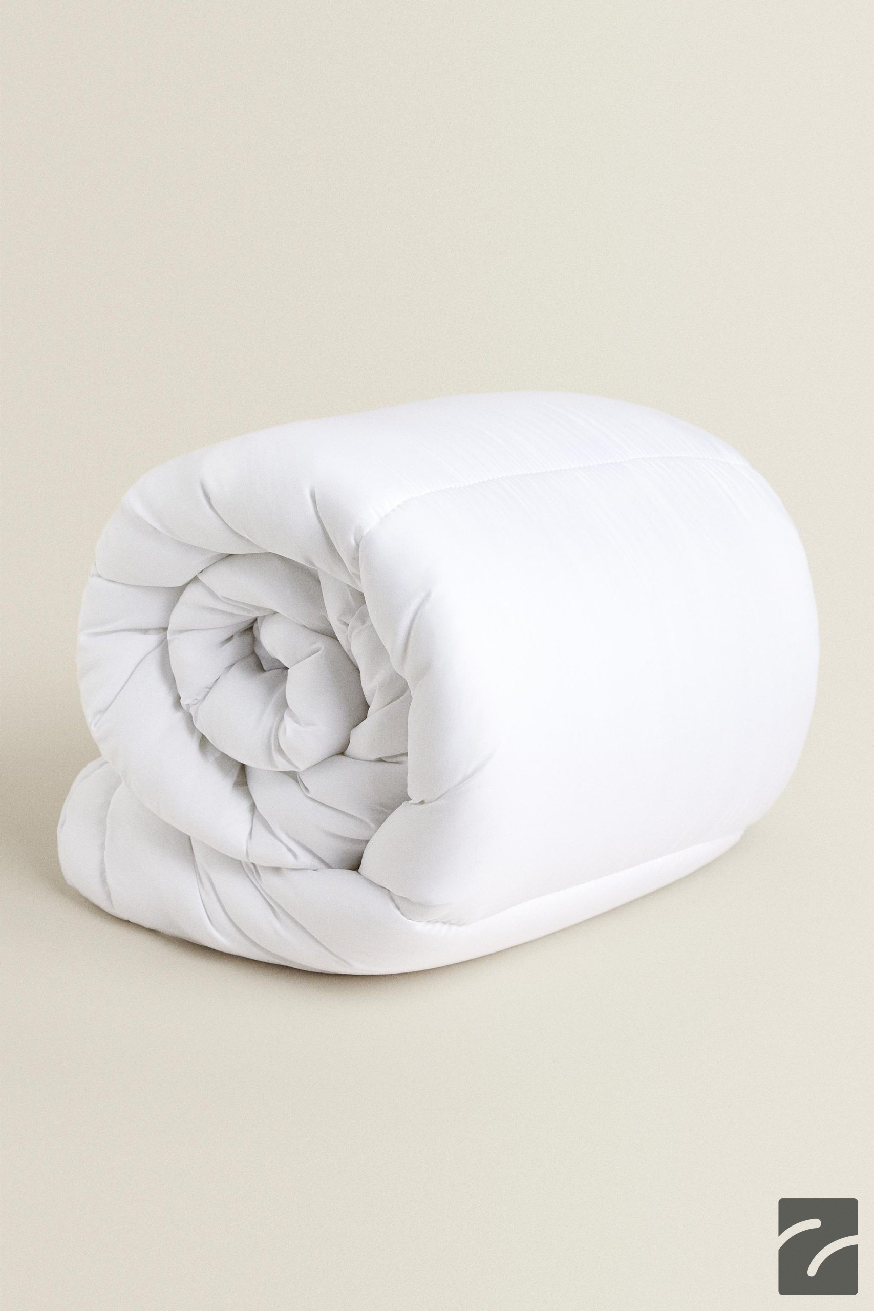 پتو میکروفیبر نرم با دمای متوسط از برند زارا