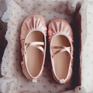 کفش زنانه مدل بابِت با بند الاستیک از برند زارا (بچه گانه)