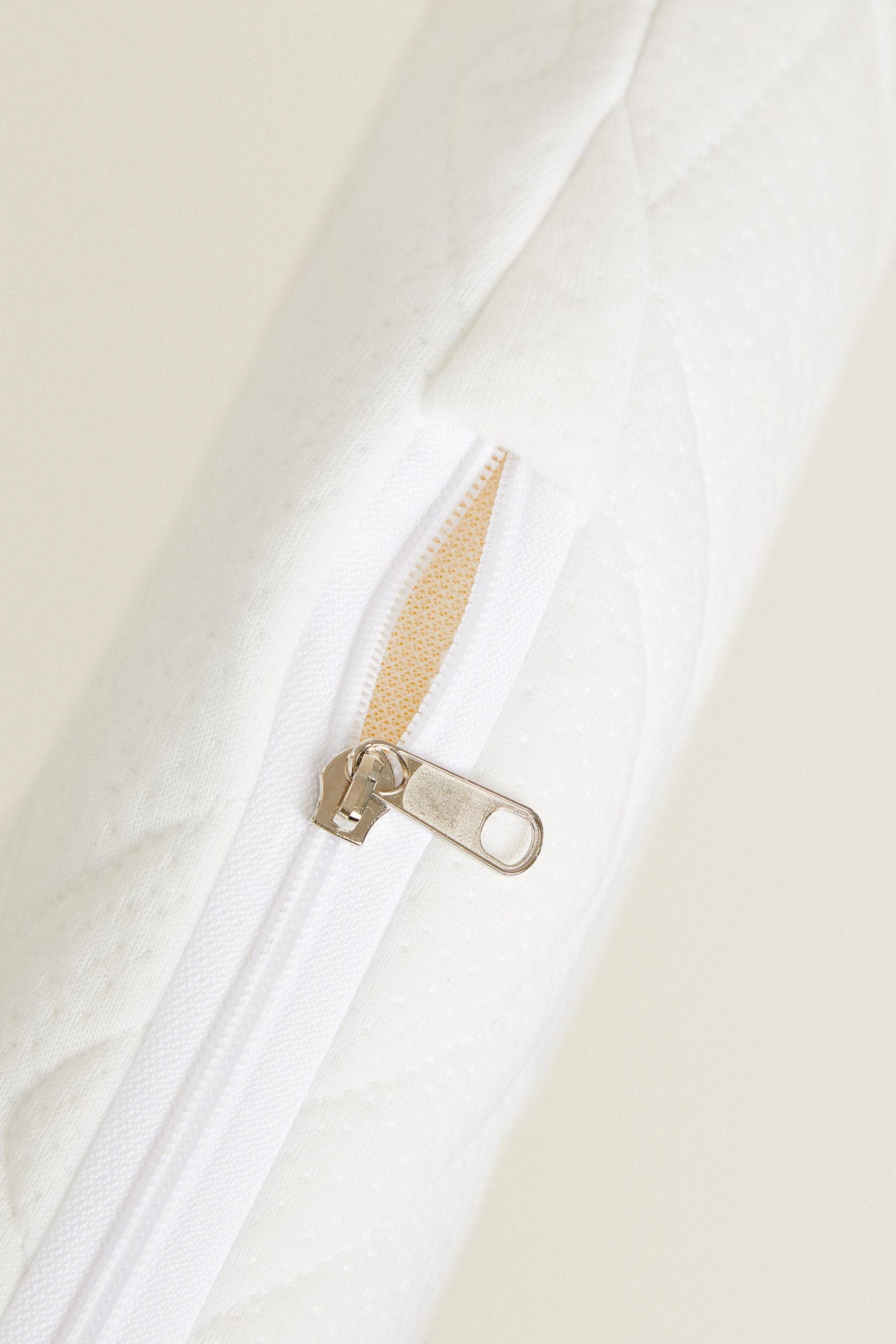 تشک گرد مینی بیسک با کاور جداشونده از برند زارا