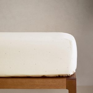 روکش زیر تشک کودک طرح ماه و ستاره از برند زارا