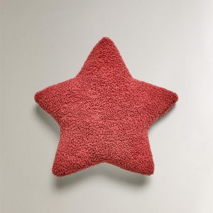 کوسن پشمی ستاره‌ای کودکانه از برند زارا