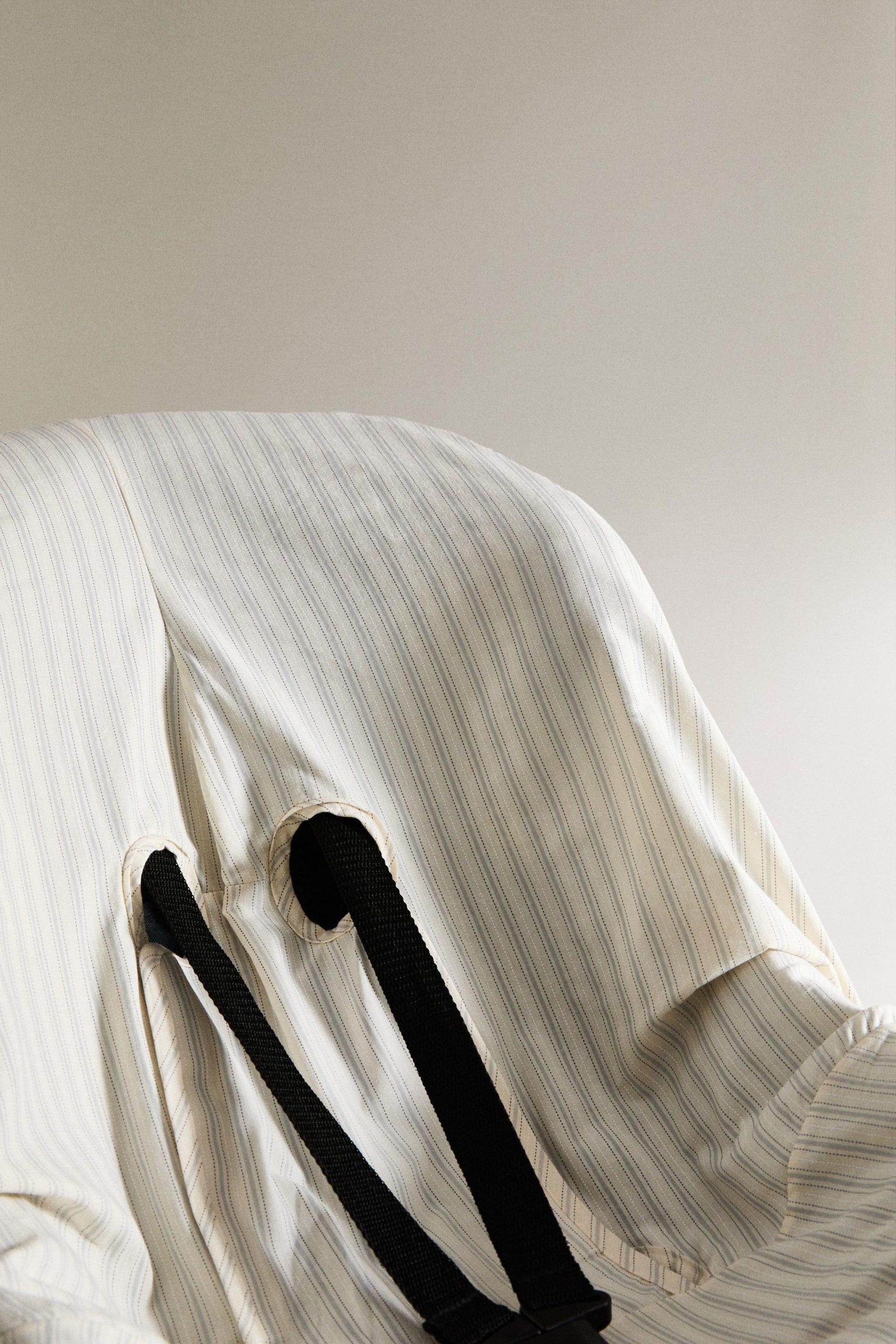 روکش صندلی خودرو پنبهای خطدار از برند زارا