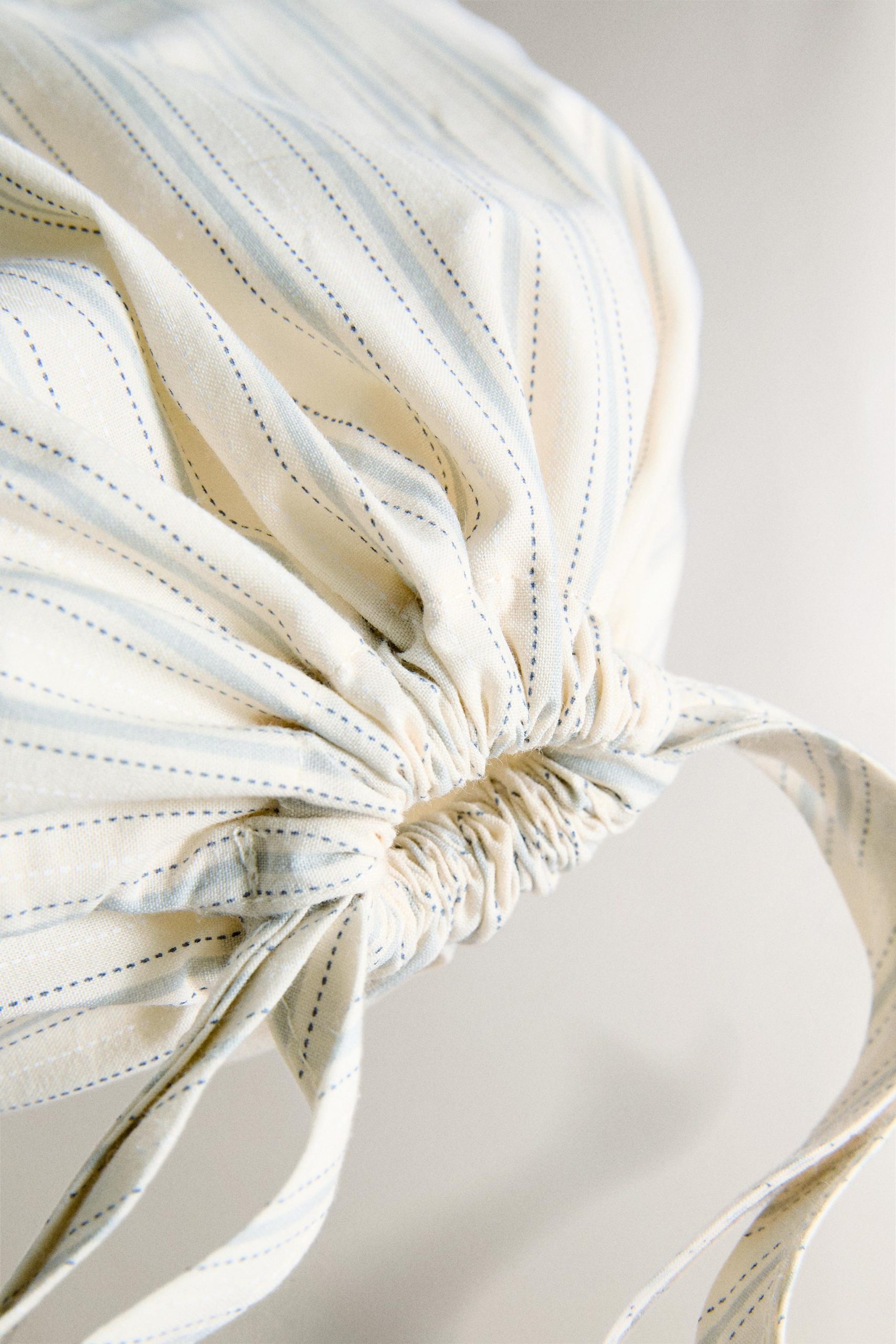 کیسه لباس پنبهای راهراه کودک از برند زارا