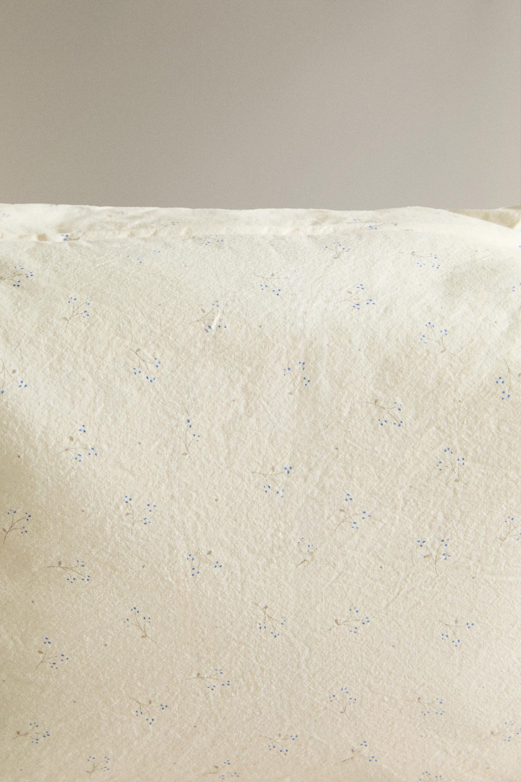 کیف شستشوی کودک طرح گل پنبهای از برند زارا