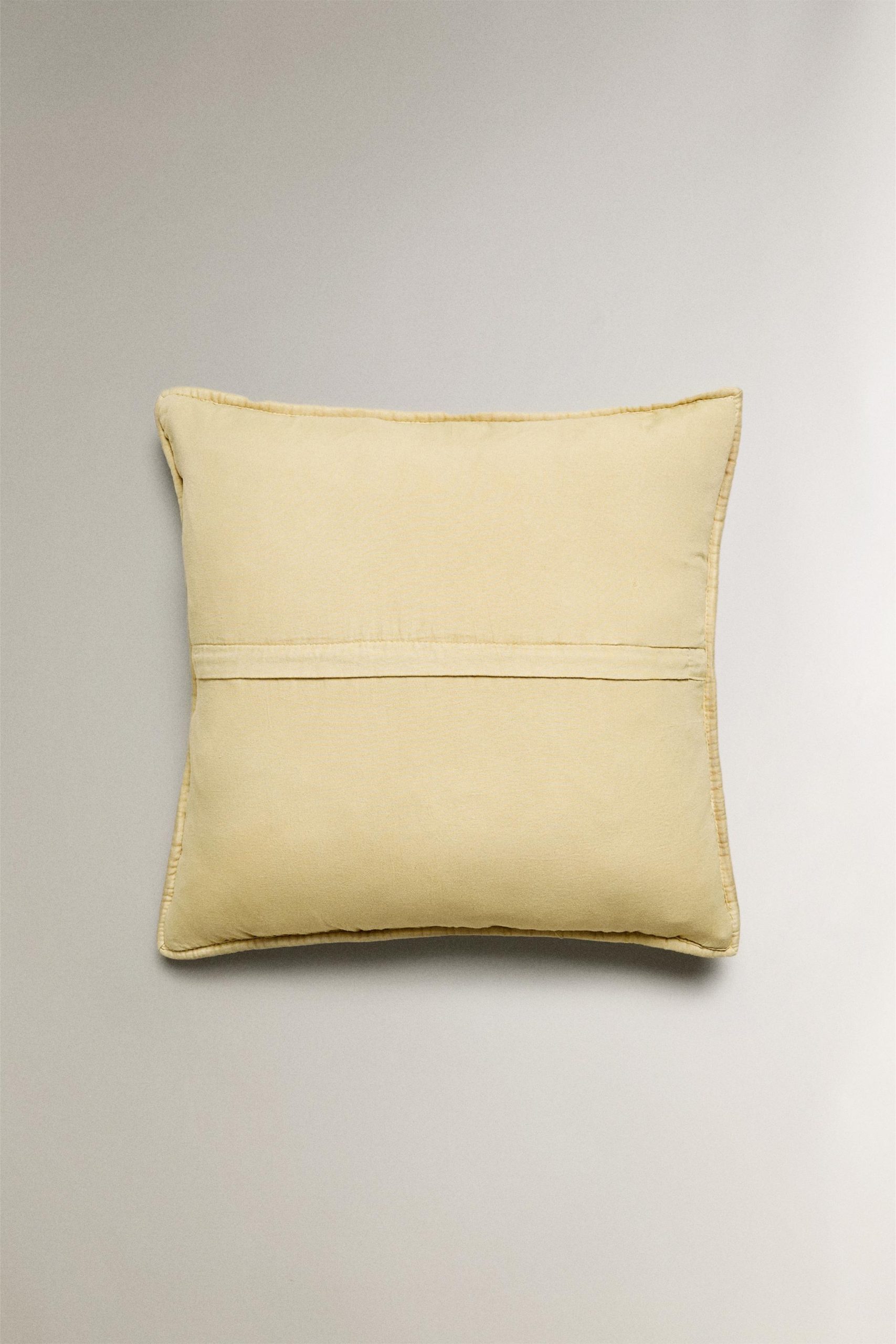 کوسن کتان ساده کودک با طرح سگ از برند زارا