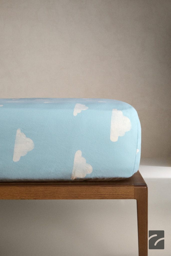 چادر زیر تشک کودک طرح ابر پنبهای از برند زارا