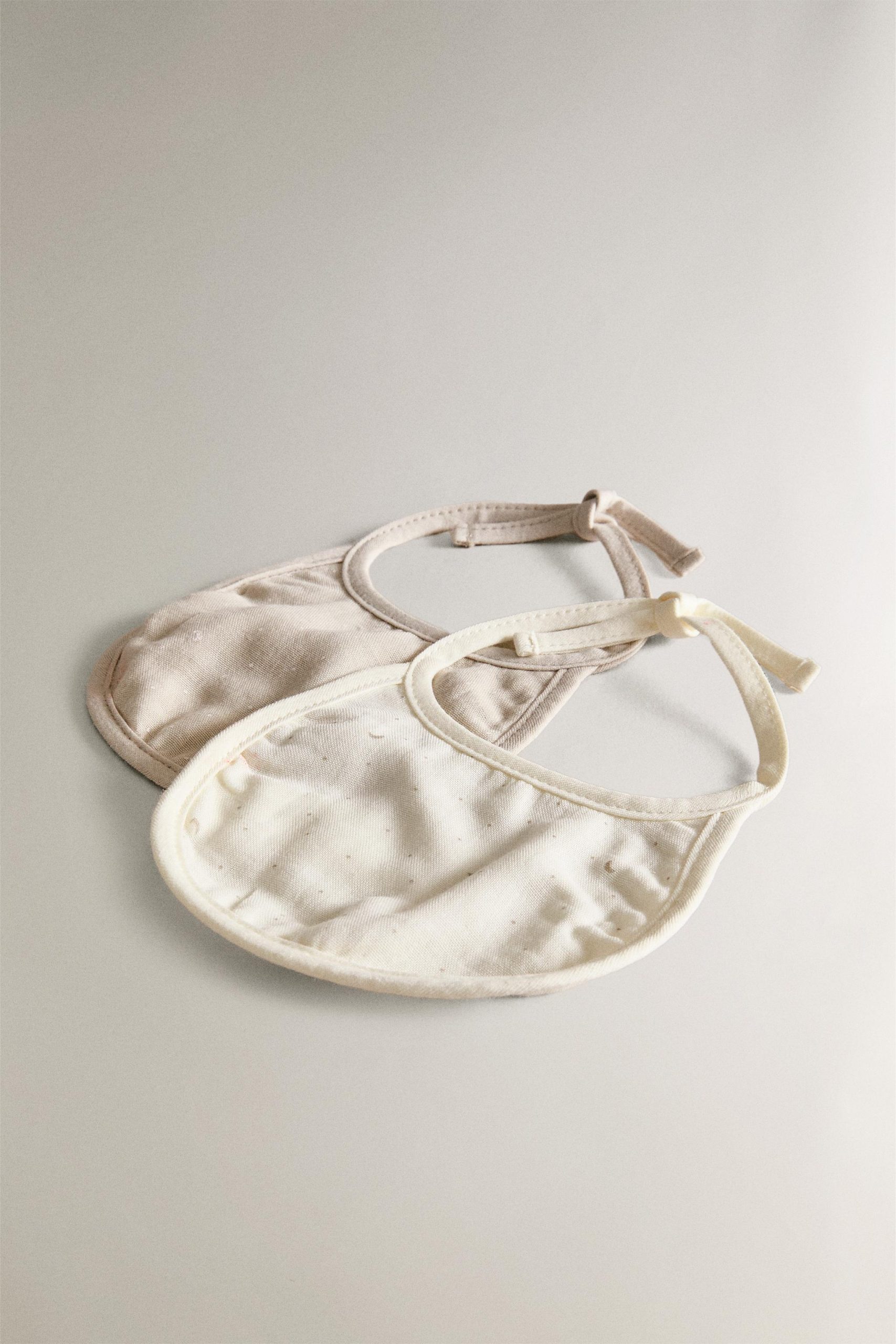 پیشبند نوزاد طرح ماه دو عددی از برند زارا