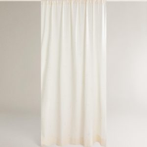 پرده کودکانه طرح فضایی درخشان از برند زارا