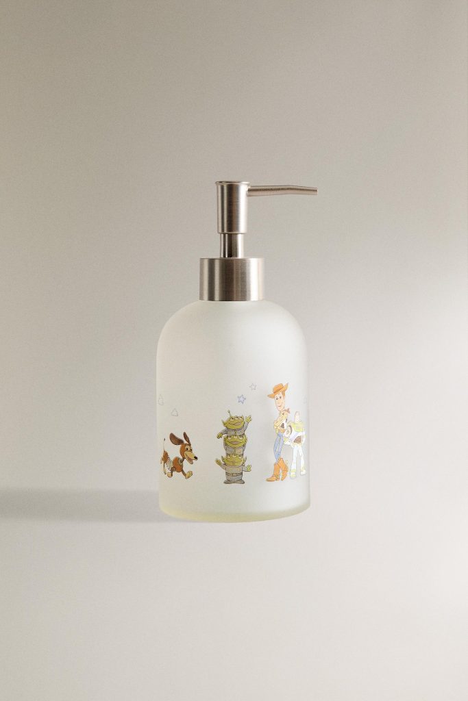 صابون مایع طرح داستان اسباببازی از برند زارا