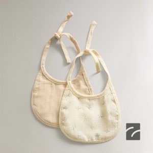 پیش‌بند نوزاد دو عددی پنبه‌ای از برند زارا