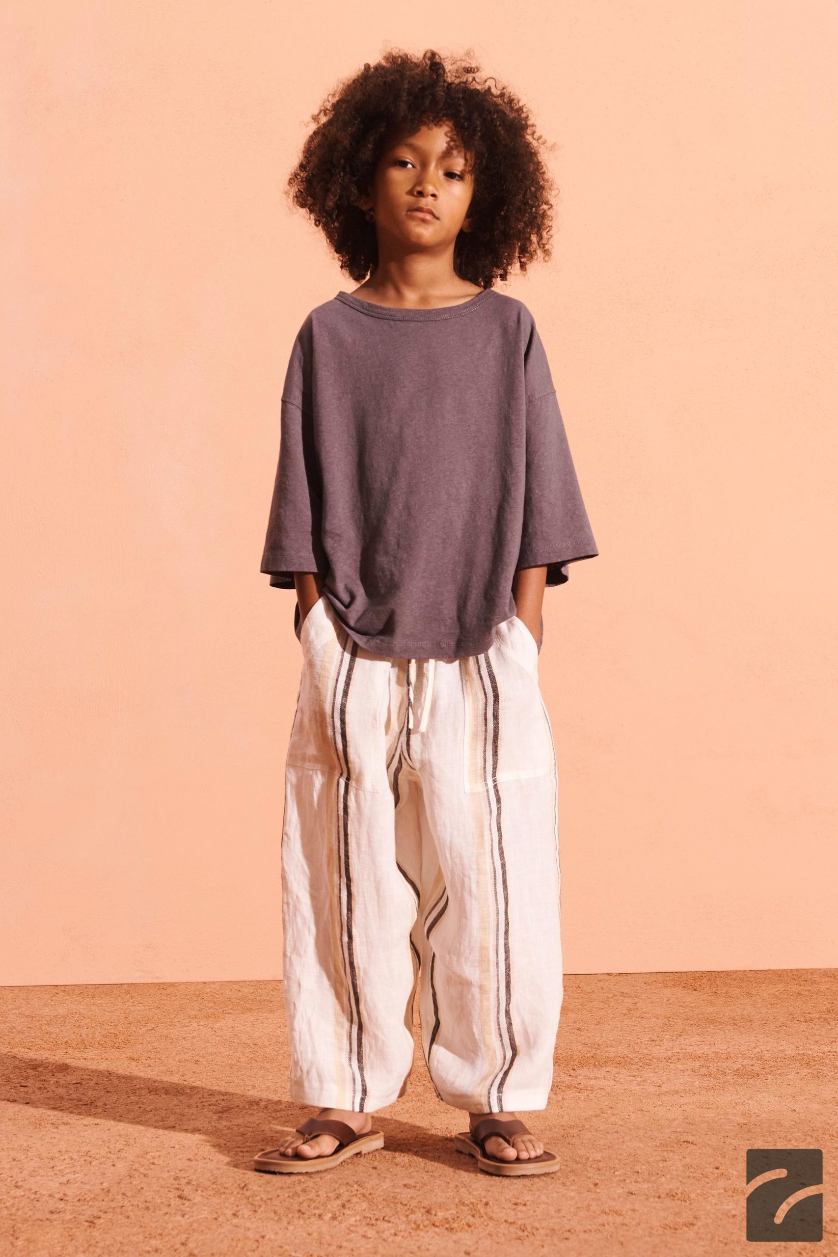 تیشرت کوتاهکُرد یقه بیسیکلت رگلان از برند زارا