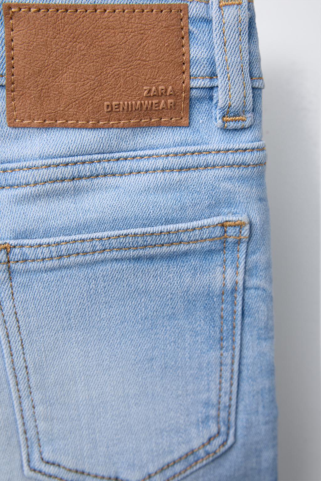 شلوارک برمودا با بند کمر و جیب از برند زارا