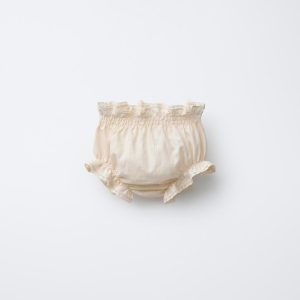 شورت الاستیک با جزئیات دانتل از برند زارا