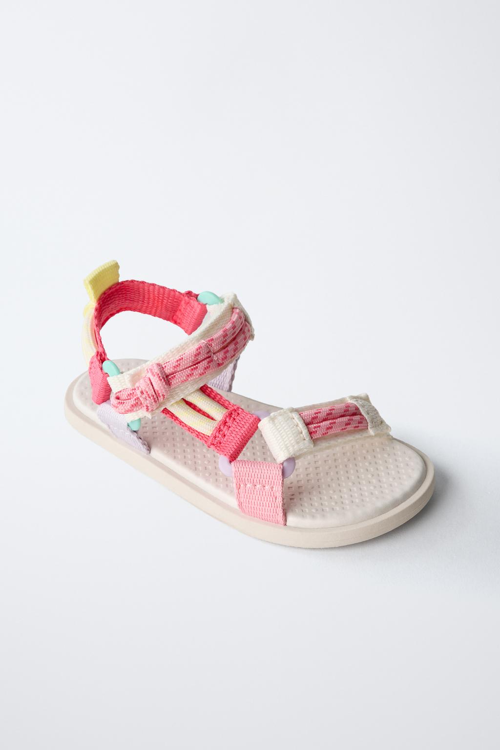 سندل تکنیکی با بند چسبی و پاشنه نرم از برند زارا