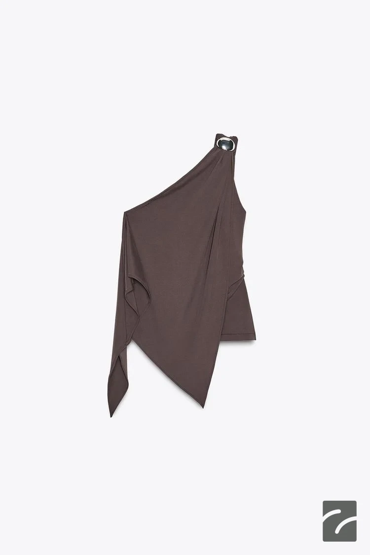 بلوز یقه نامتقارن با شانههای باز از برند زارا (زنانه)