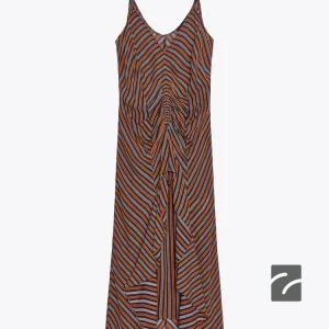 پیراهن زنانه یقه V با جزئیات بُزُق‌دا از برند زارا (زنانه)