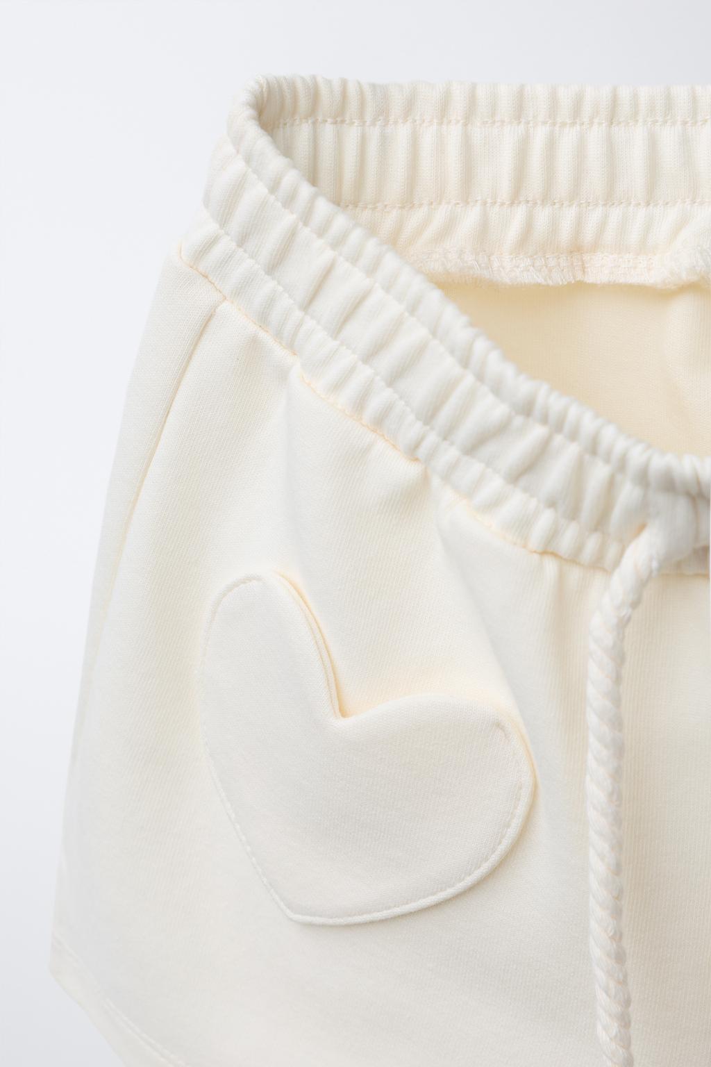 شورت برمودا با جیب قلبی و الاستیک از برند زارا (بچه گانه)