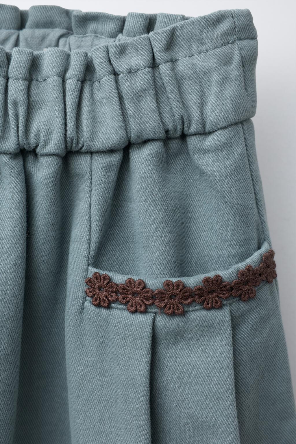 شلوار بلی الاستیک با گلدوزی گل از برند زارا (بچه گانه)