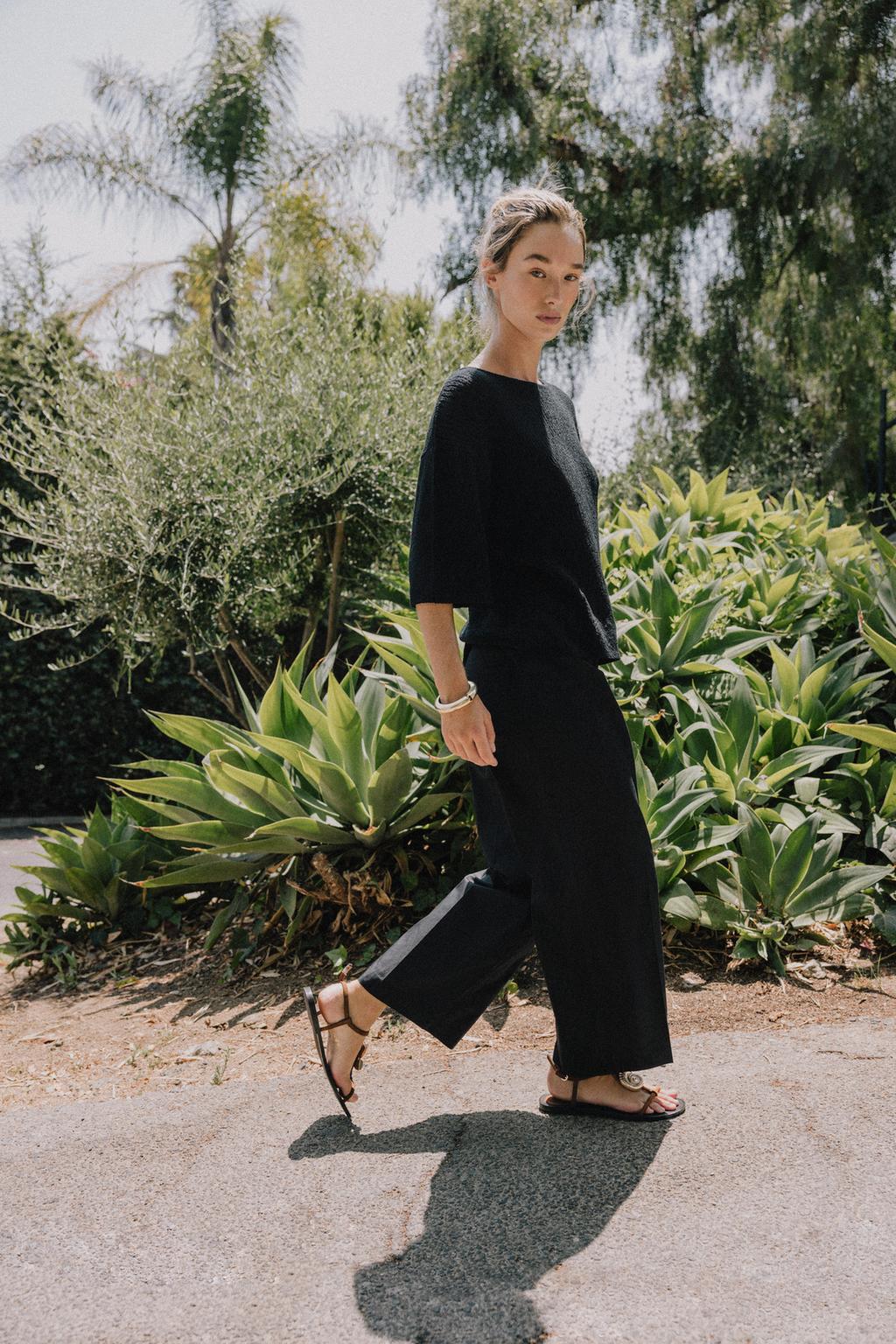 تاپ یقه بیسیکلت با آستین پلارین از برند زارا (زنانه)